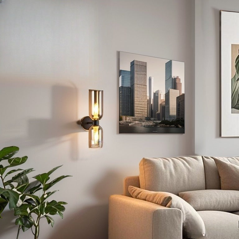 Lumo Twin lasiseinĂ€valaisin â moderni kaksipĂ€inen LED-valaisin