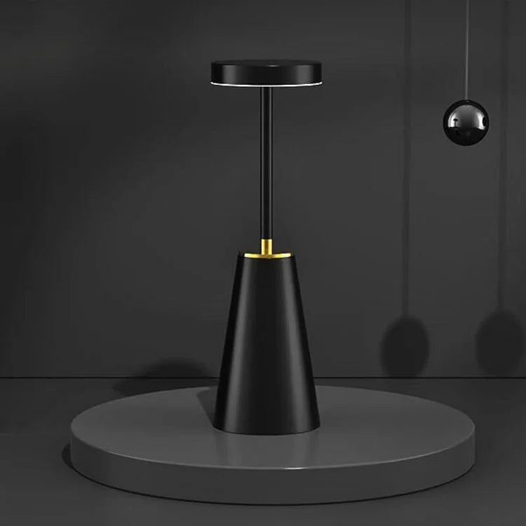 LumiFlex johdoton pöytälamppu